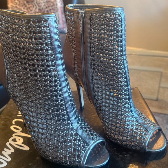 Sam Edelman Silver Metallic Mesh Heeled Sandals - Picture 6 of 6